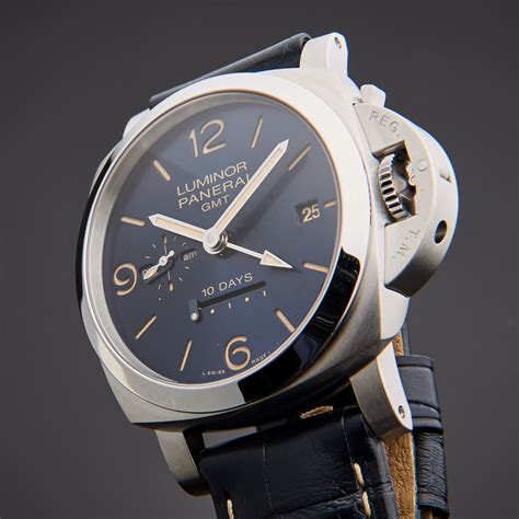 panerai 10 days gmt.